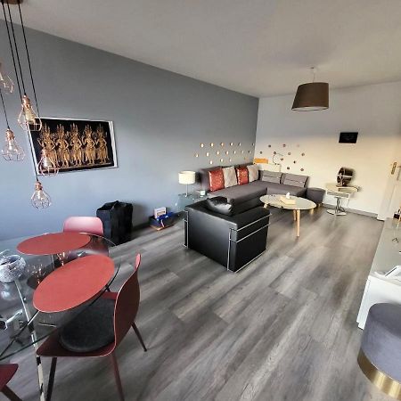 Tichnich Appartement - 2 Bedrooms - 1 Min Away From Train Station Annemasse Exterior foto
