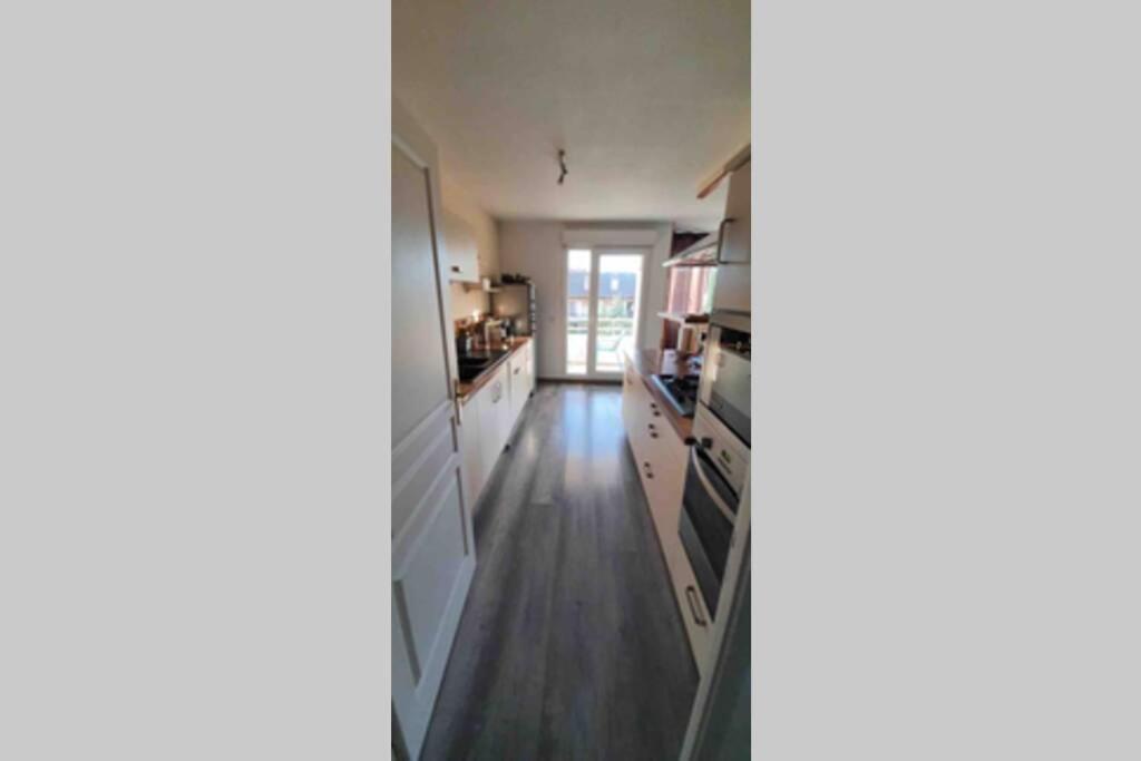 Tichnich Appartement - 2 Bedrooms - 1 Min Away From Train Station Annemasse Exterior foto
